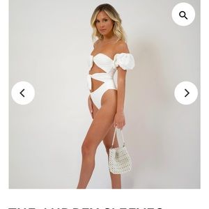 Dolce Leone The Marilyn One Piece WITH SLEEVES